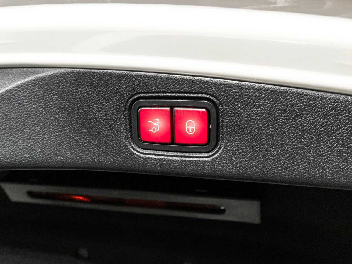 Купить Mercedes-Benz E-Класс с пробегом. Фото: #29