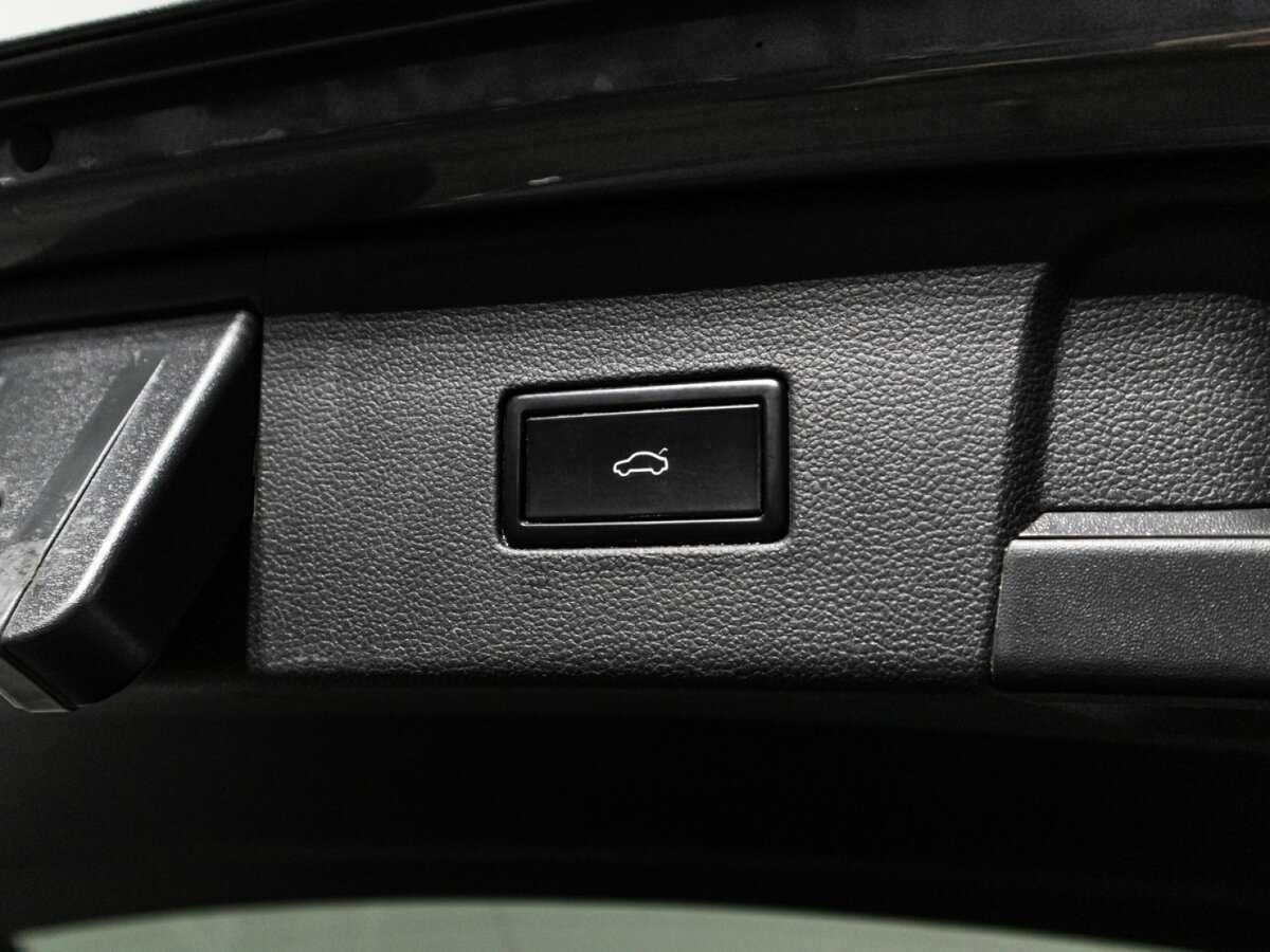 Купить Volkswagen Teramont с пробегом. Фото: #13