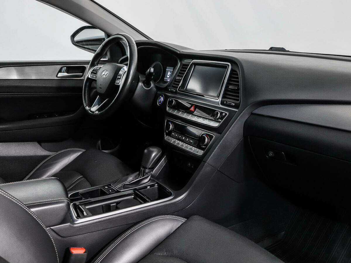 Купить Hyundai Sonata с пробегом. Фото: #12