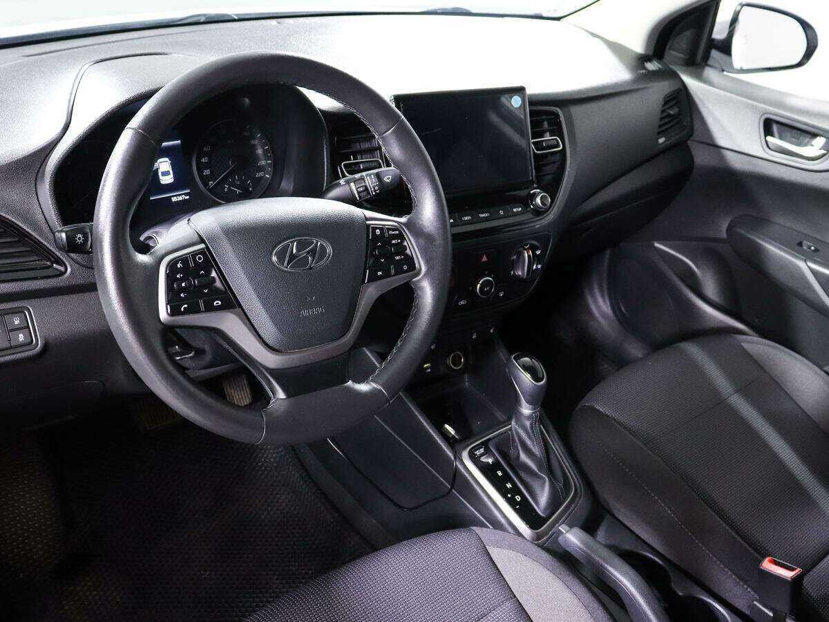 Купить Hyundai Solaris с пробегом. Фото: #12