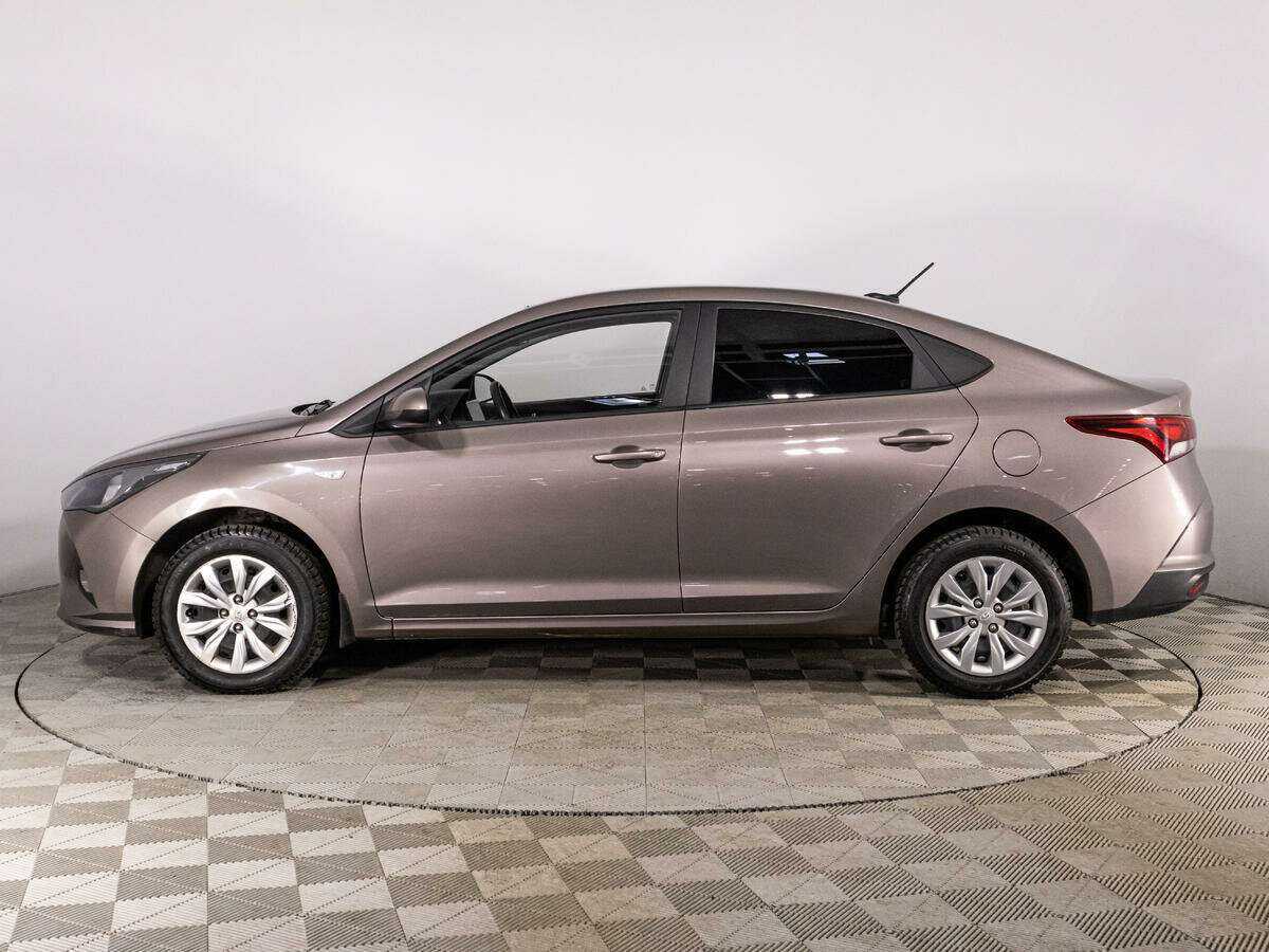 Купить Hyundai Solaris с пробегом. Фото: #7