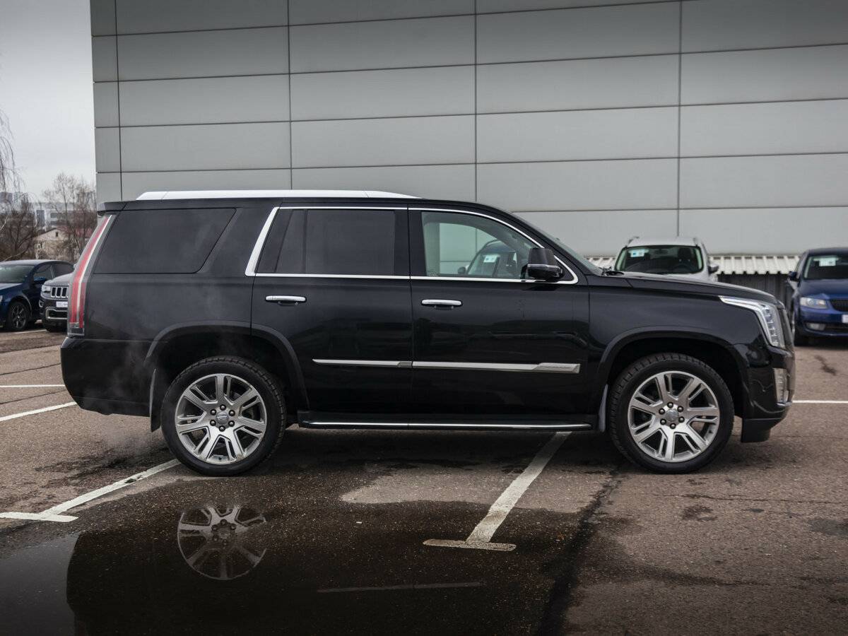 Купить Cadillac Escalade с пробегом. Фото: #3
