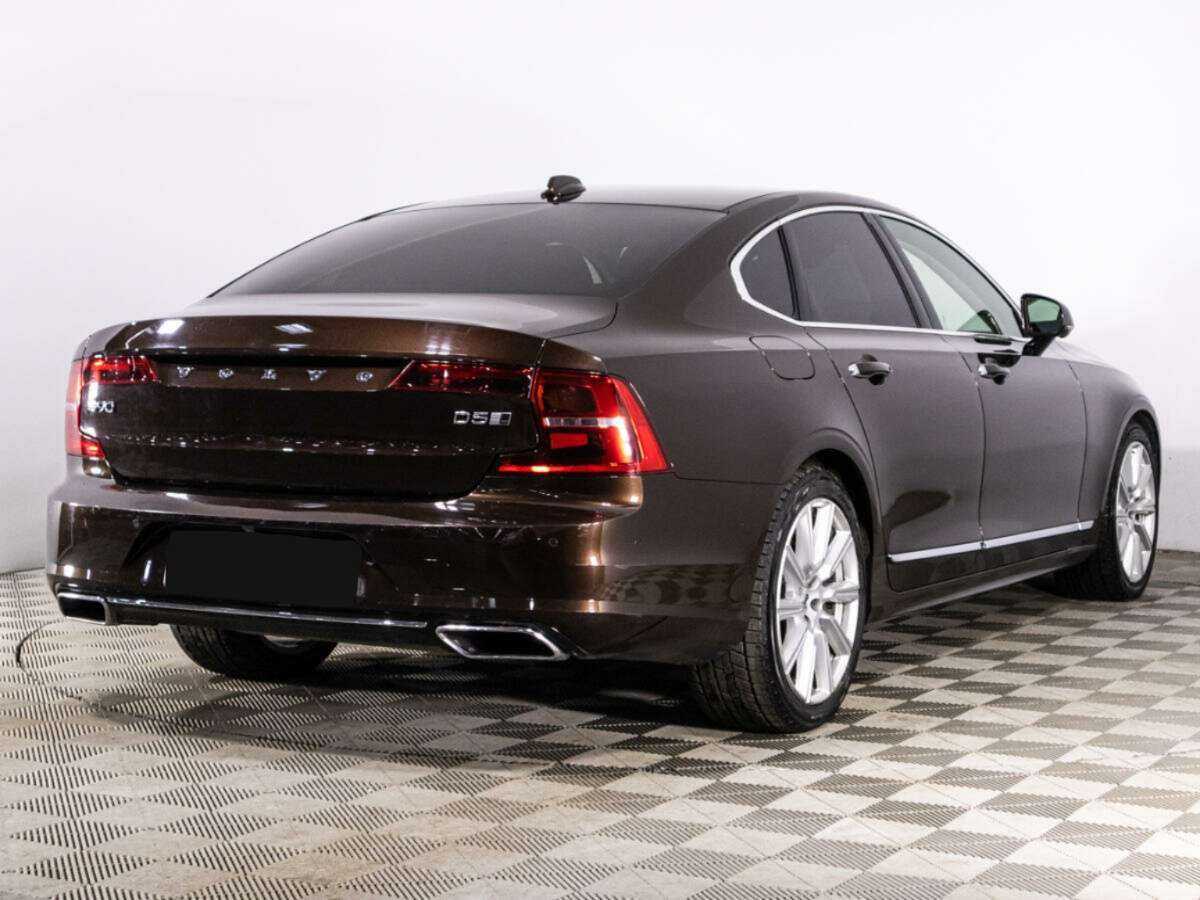 Купить Volvo S90 с пробегом. Фото: #4