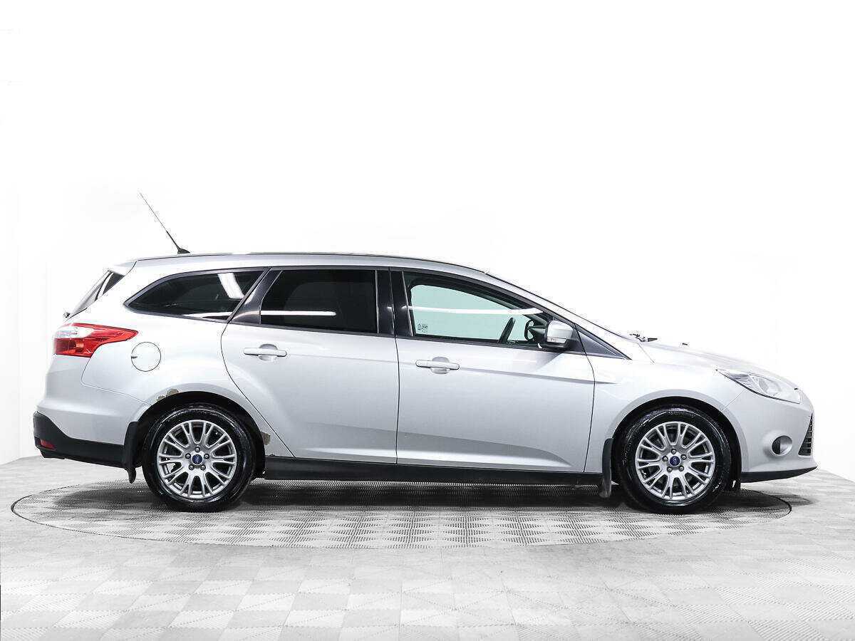 Купить Ford Focus с пробегом. Фото: #2