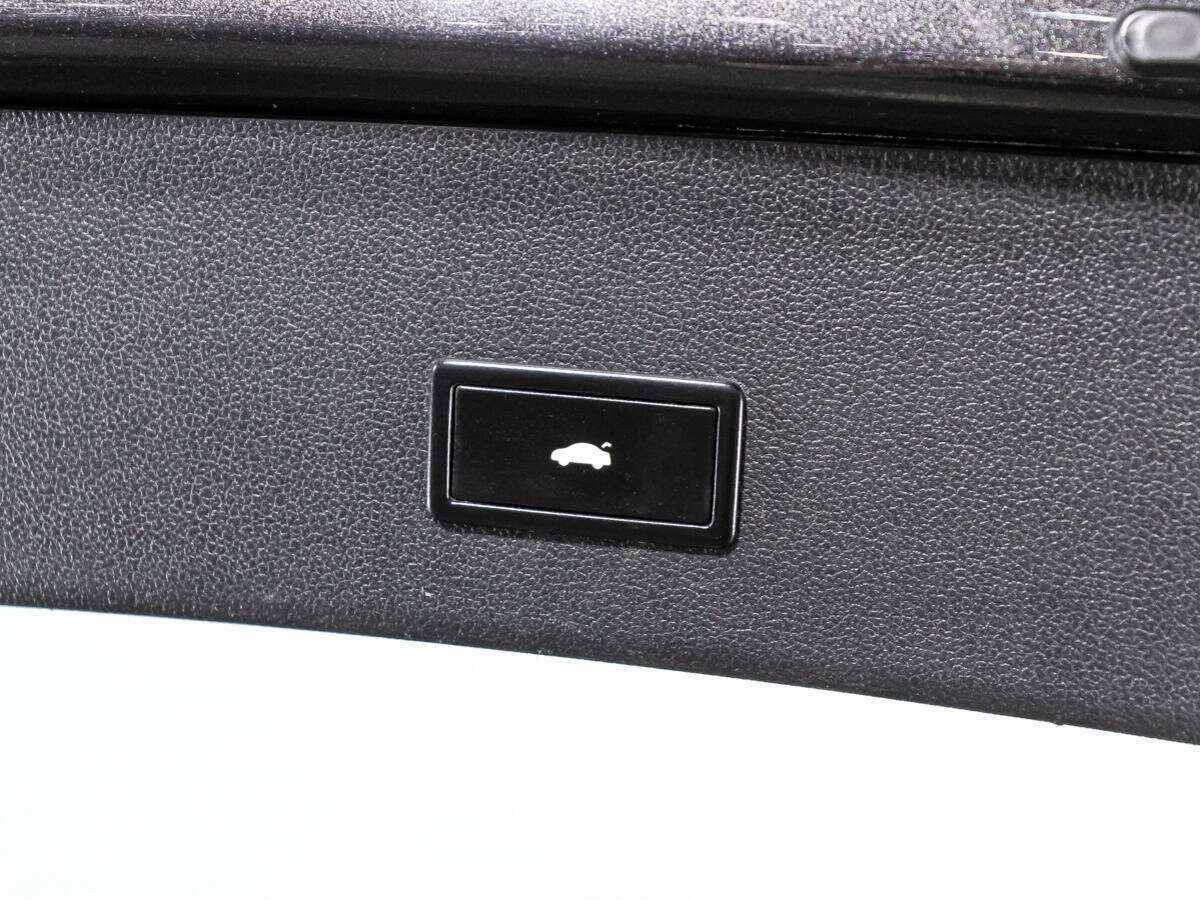 Купить Audi A4 с пробегом. Фото: #14