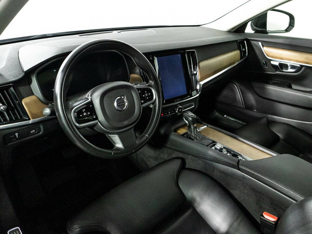 Купить Volvo S90 с пробегом. Фото: #10