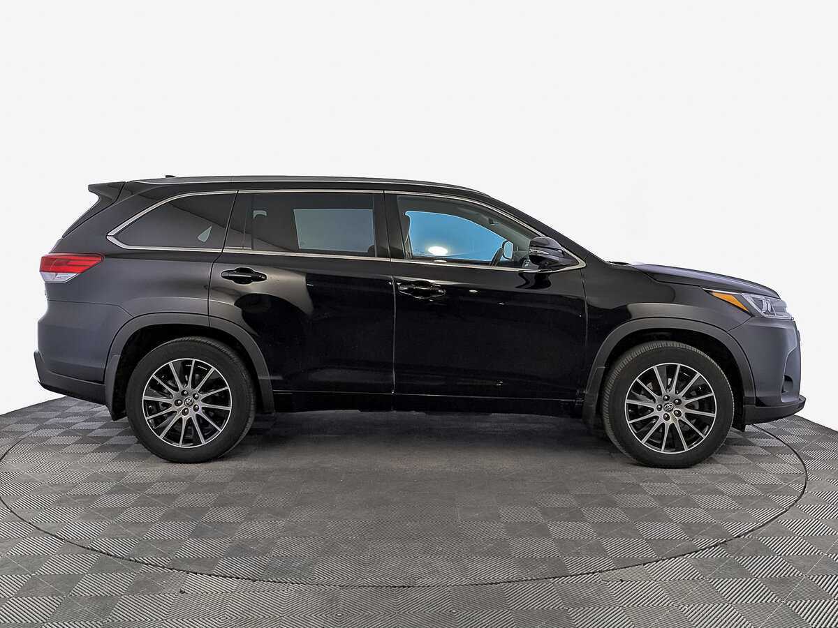 Купить Toyota Highlander с пробегом. Фото: #3