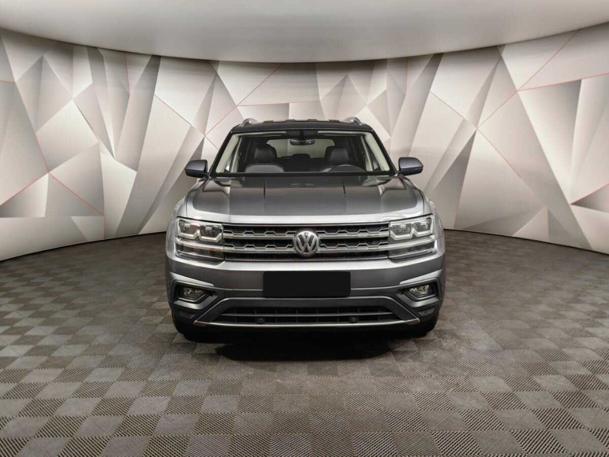 Купить Volkswagen Teramont с пробегом. Фото: #6