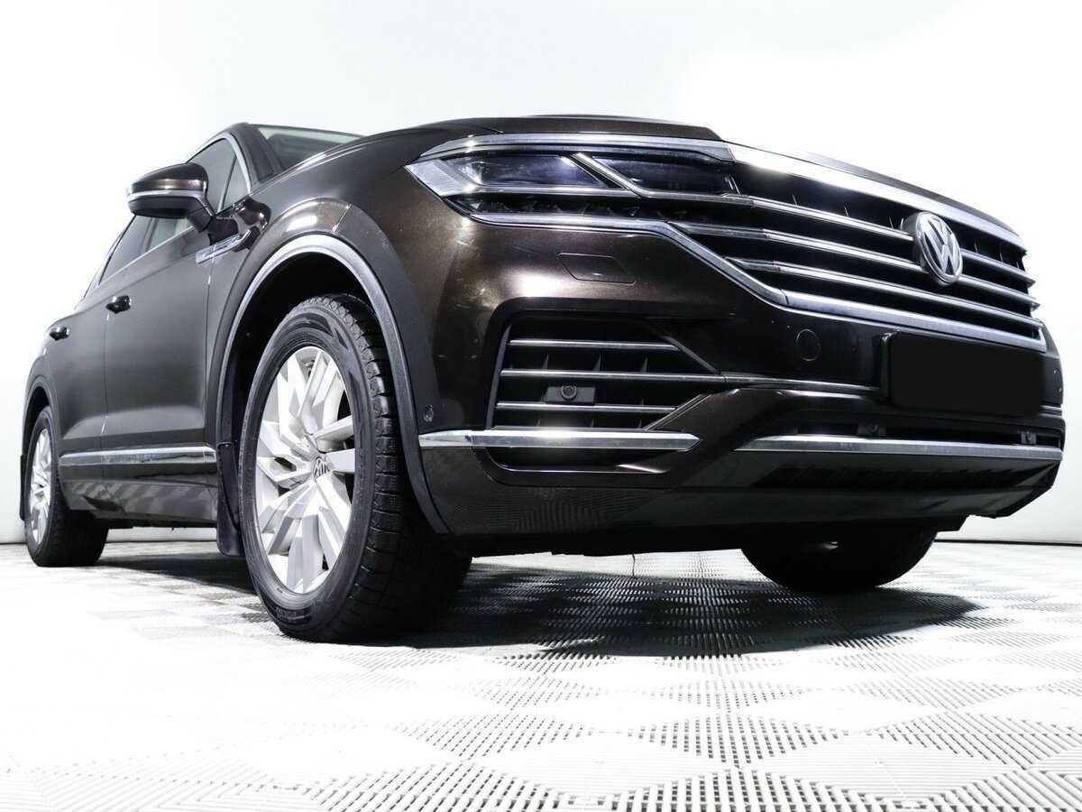 Купить Volkswagen Touareg с пробегом. Фото: #16