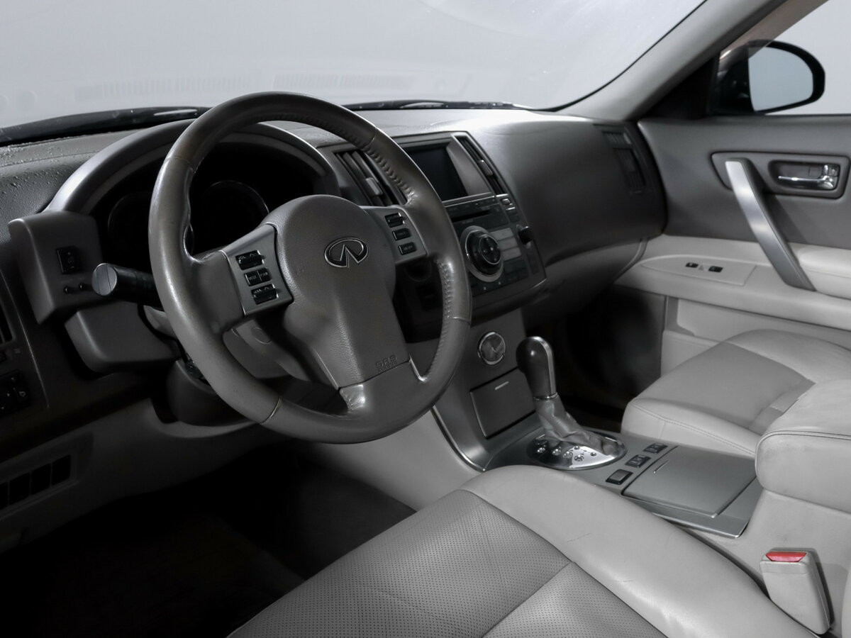 Купить Infiniti FX с пробегом. Фото: #12