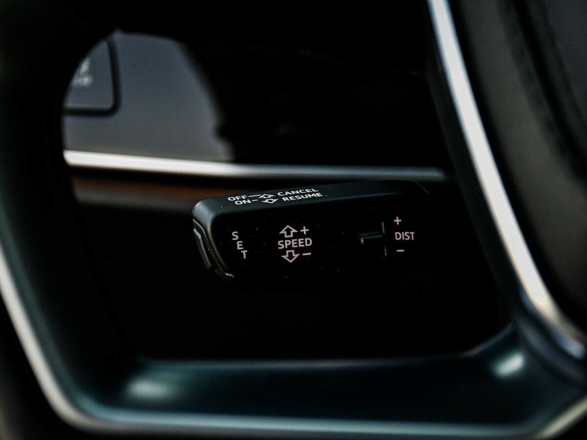 Купить Audi S8 с пробегом. Фото: #24