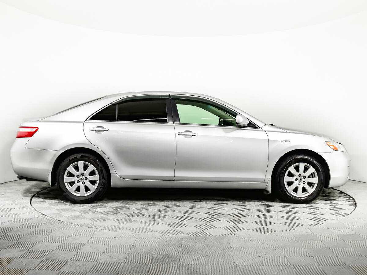 Купить Toyota Camry с пробегом. Фото: #3