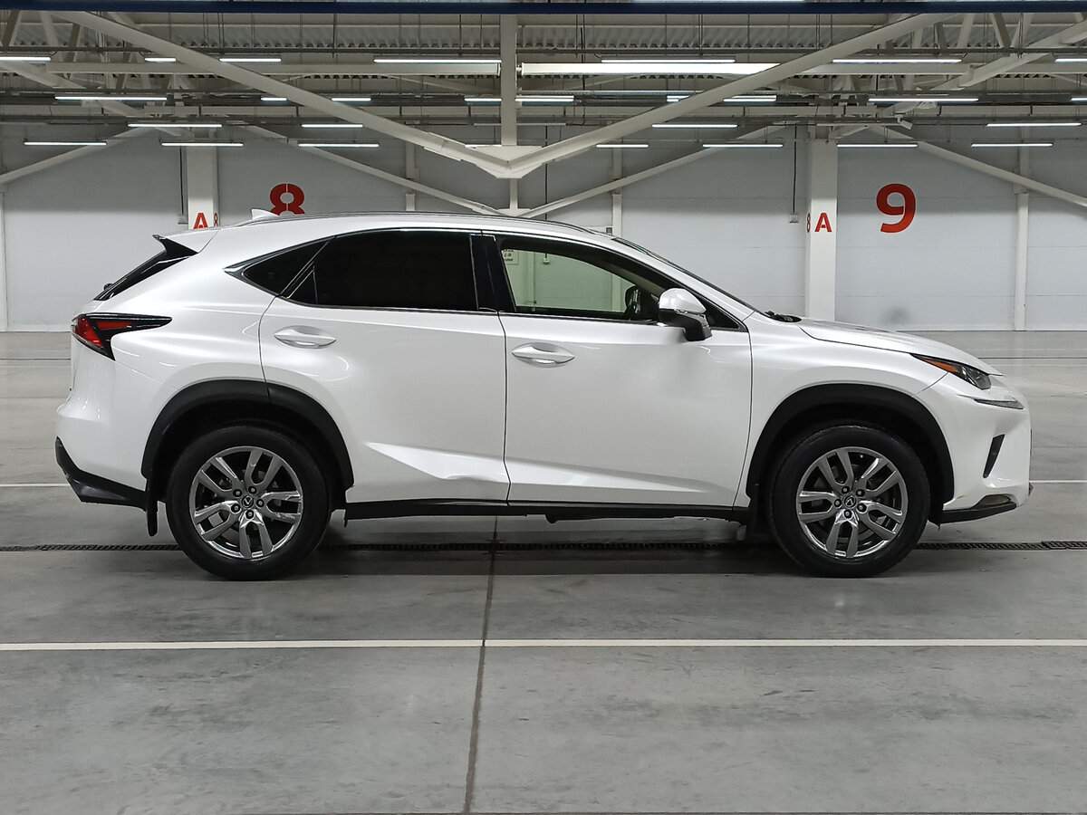 Купить Lexus NX с пробегом. Фото: #3