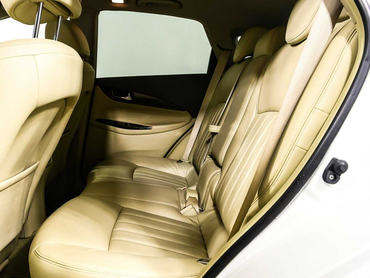 Купить Infiniti EX с пробегом. Фото: #11