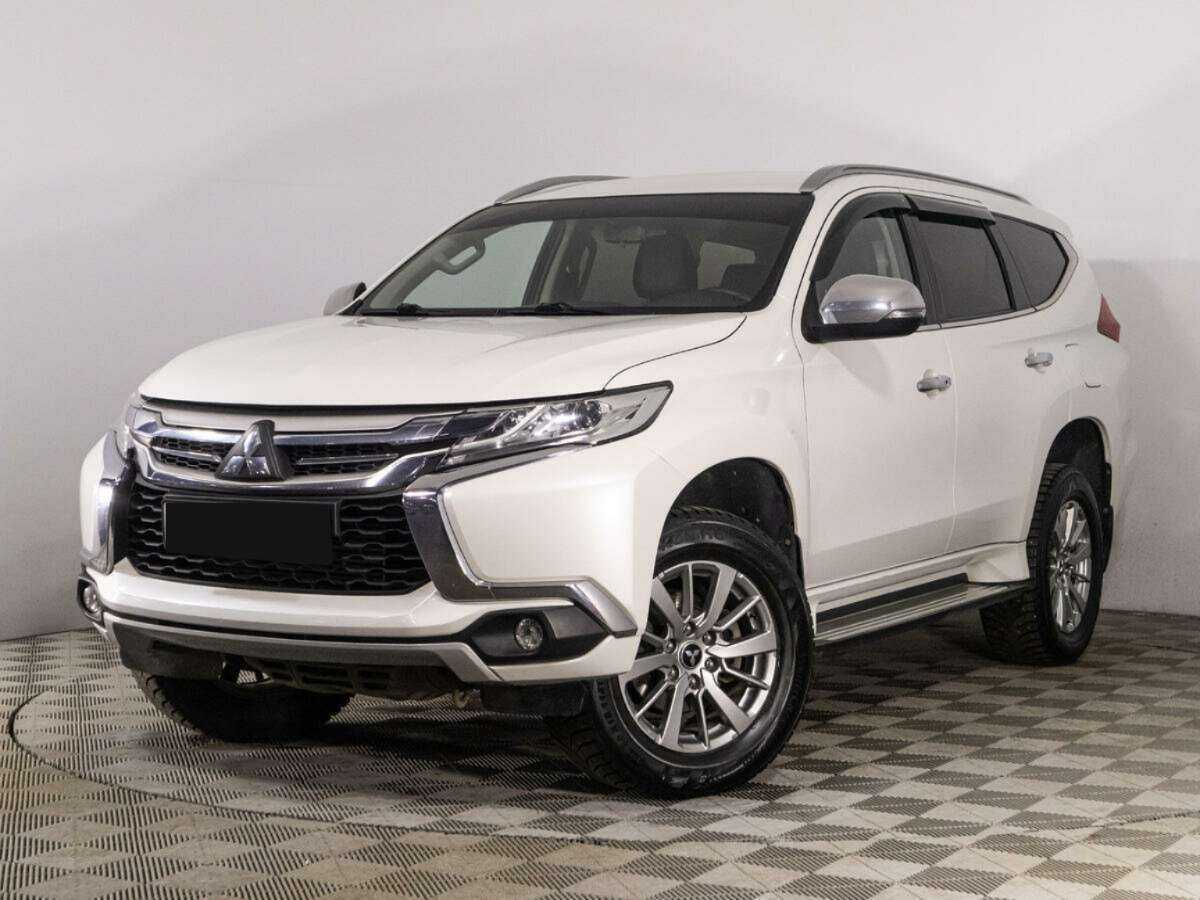 Купить Mitsubishi Pajero Sport с пробегом. Фото: #0