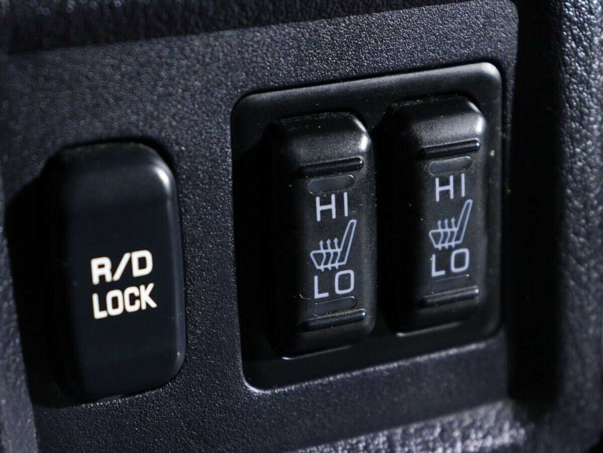 Купить Mitsubishi Pajero с пробегом. Фото: #15