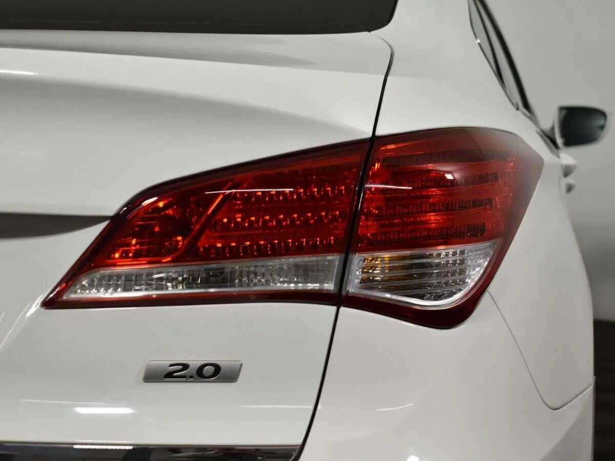 Купить Hyundai i40 с пробегом. Фото: #4