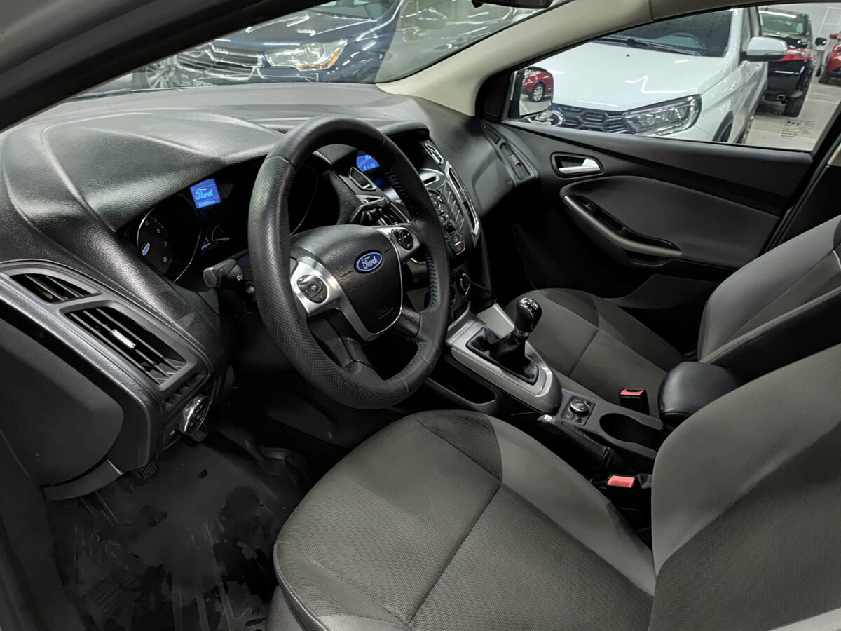 Купить Ford Focus с пробегом. Фото: #15