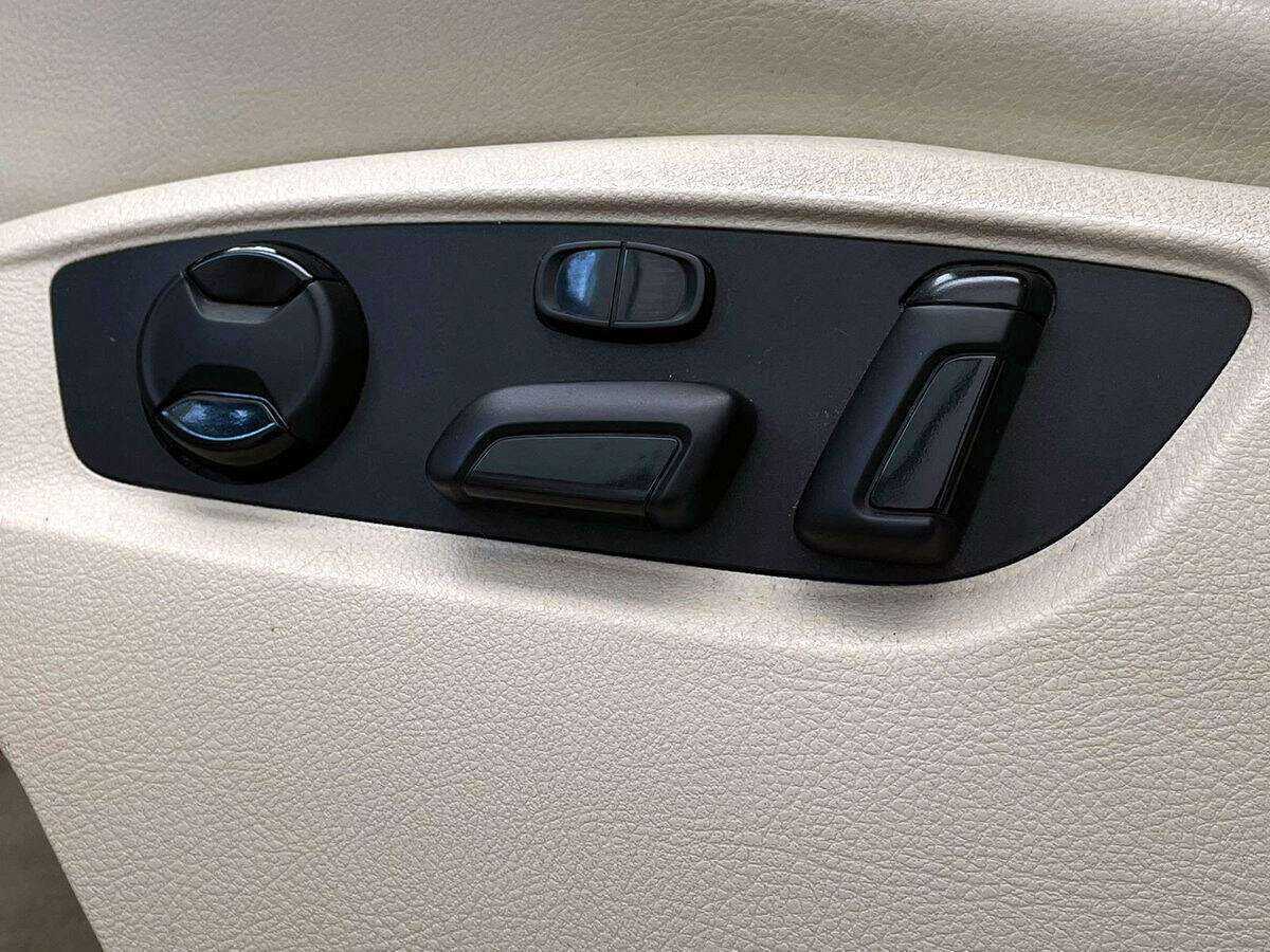 Купить Volkswagen Touareg с пробегом. Фото: #12