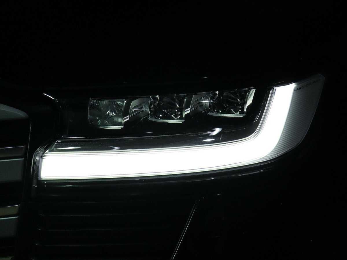 Купить Toyota Land Cruiser с пробегом. Фото: #32