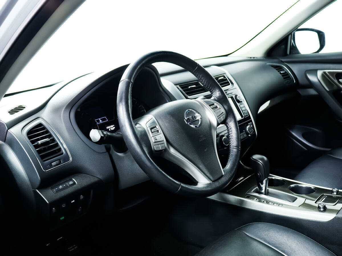 Купить Nissan Teana с пробегом. Фото: #11