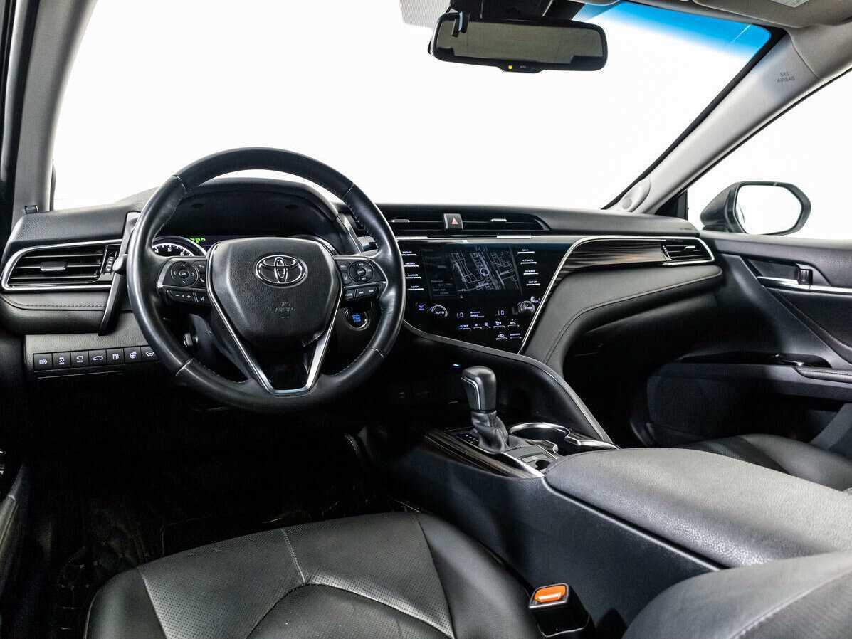 Купить Toyota Camry с пробегом. Фото: #8