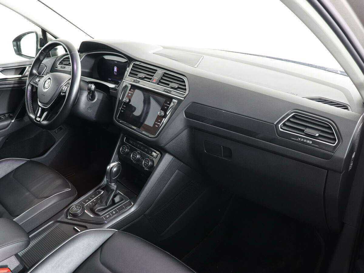 Купить Volkswagen Tiguan с пробегом. Фото: #9