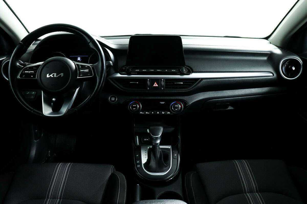 Купить Kia Cerato с пробегом. Фото: #10