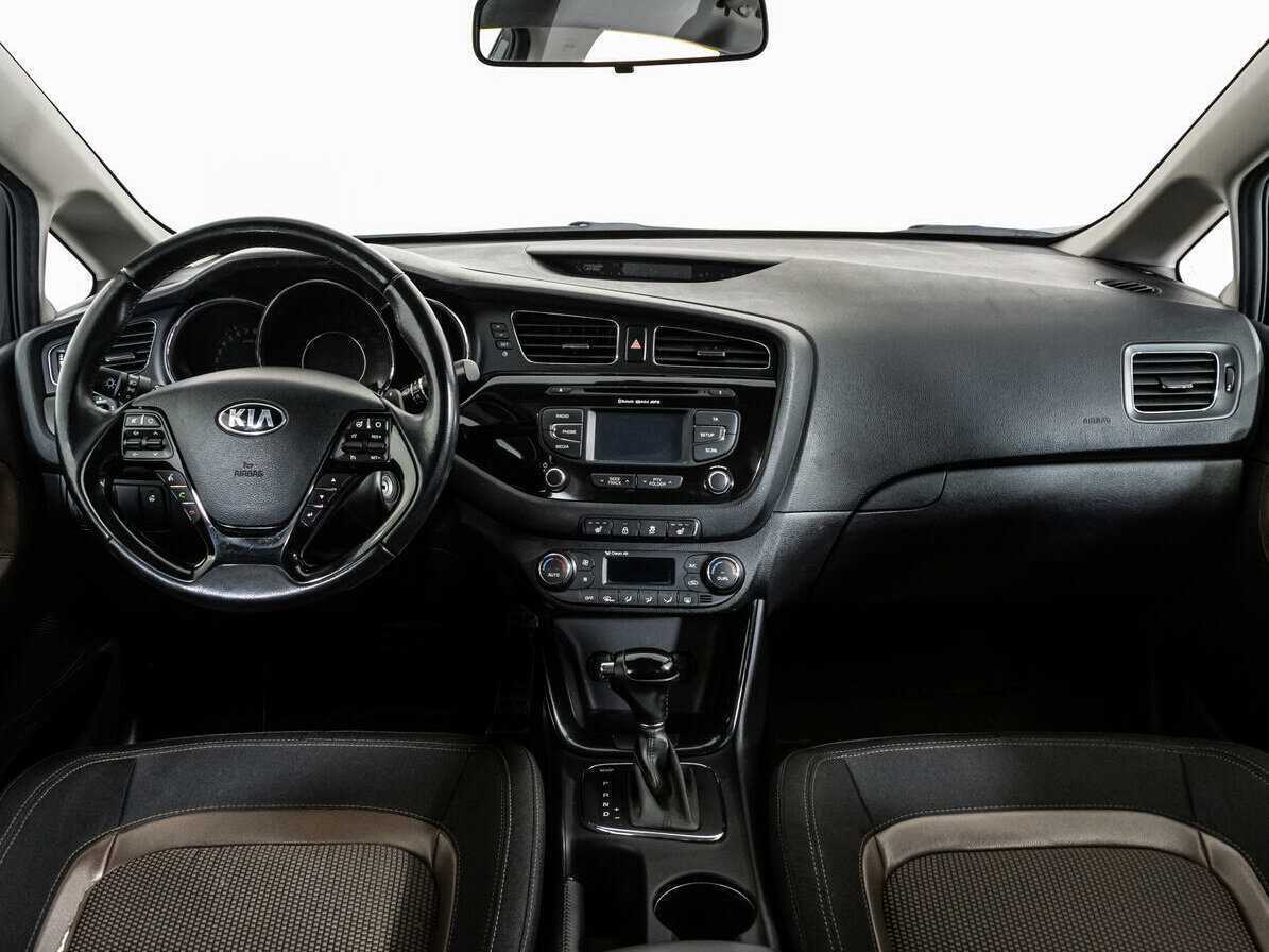 Купить Kia Ceed с пробегом. Фото: #7