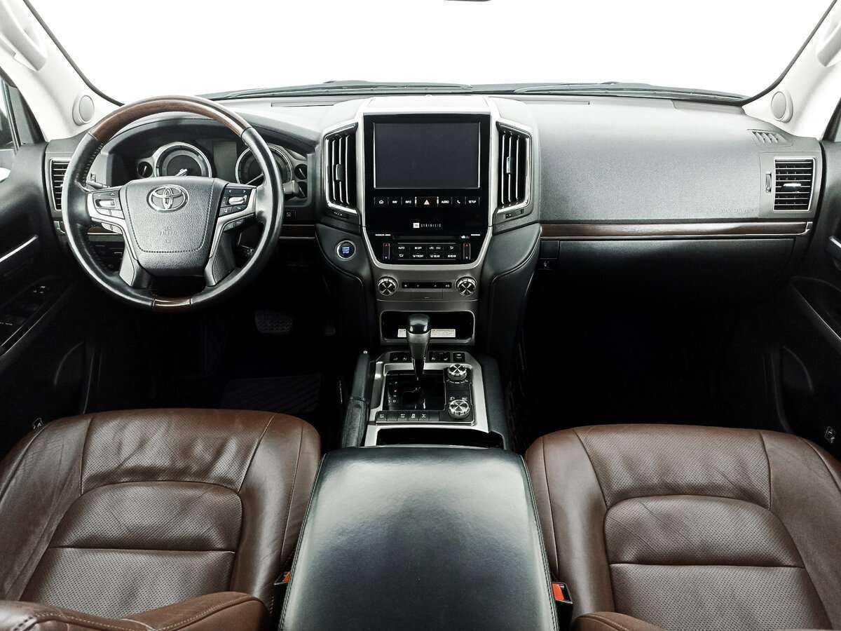 Купить Toyota Land Cruiser с пробегом. Фото: #11