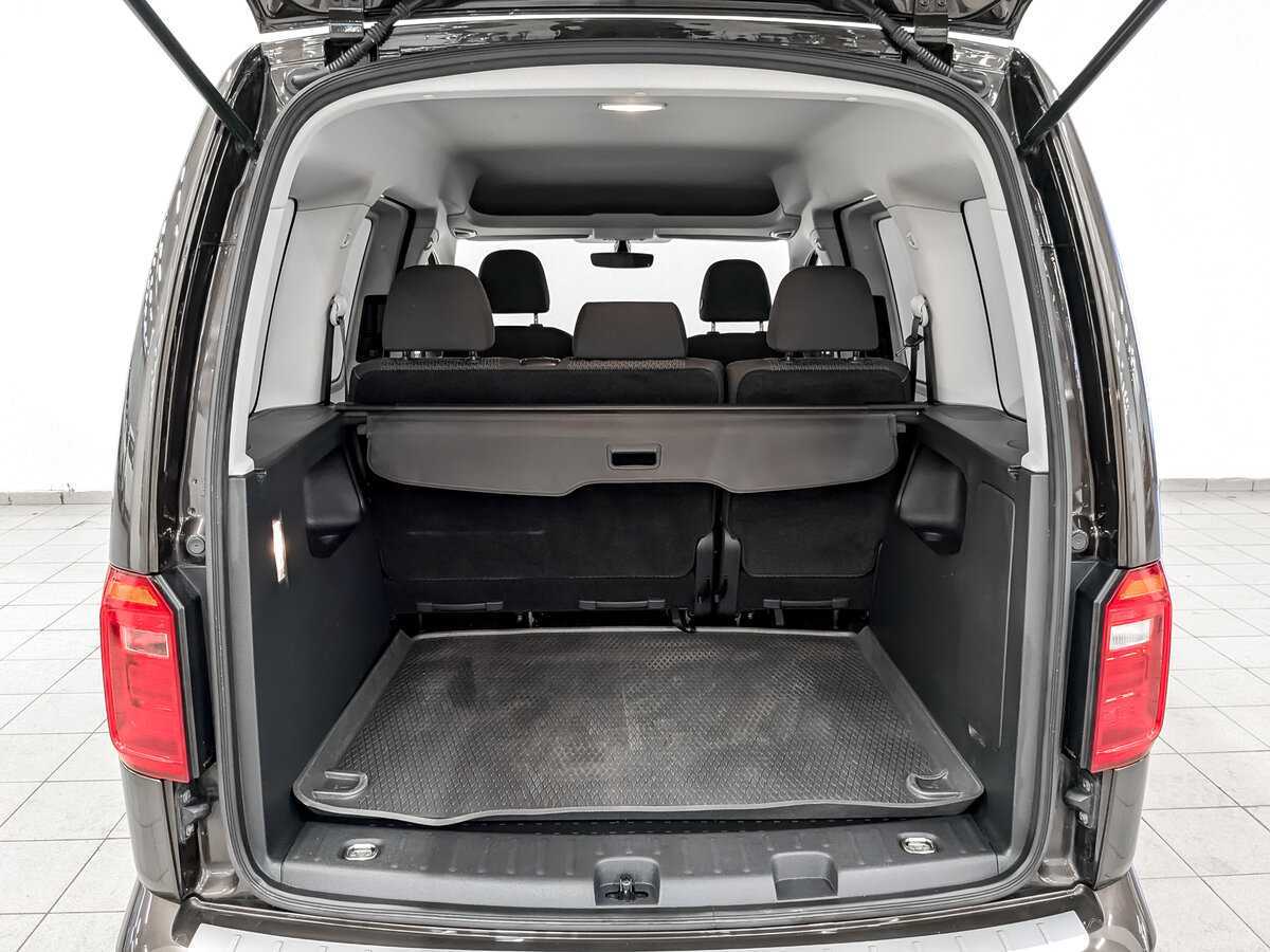 Купить Volkswagen Caddy с пробегом. Фото: #9