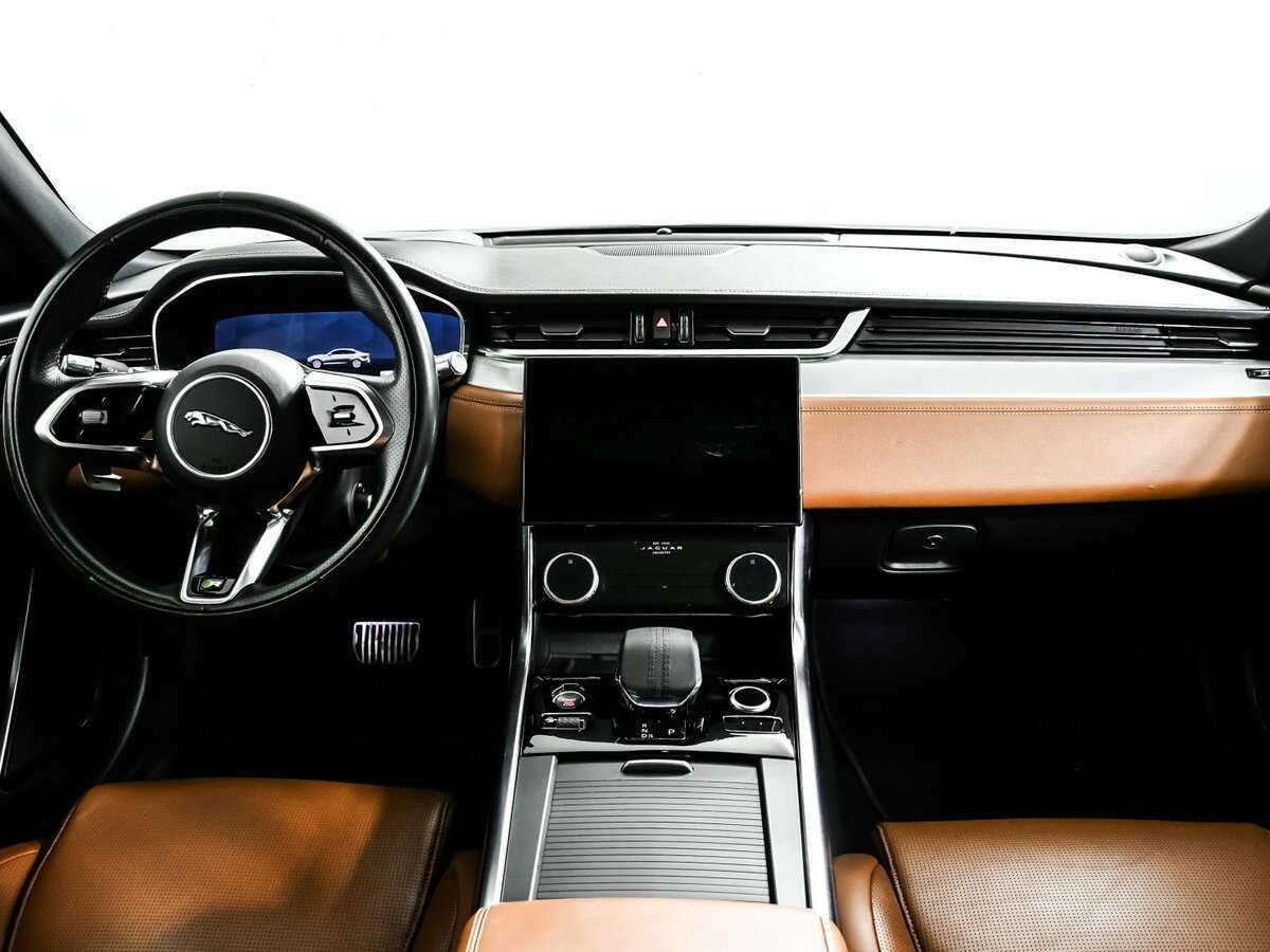 Купить Jaguar XF с пробегом. Фото: #10