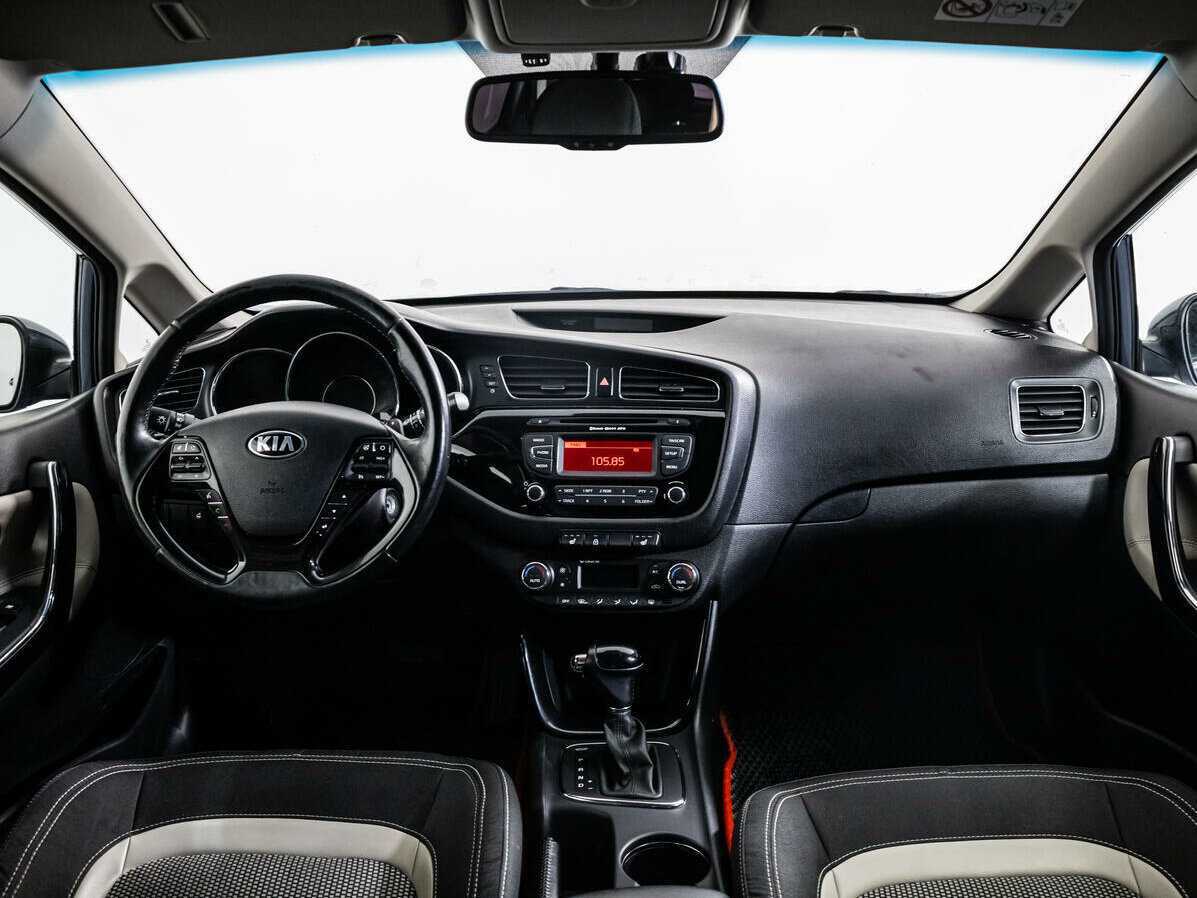 Купить Kia Ceed с пробегом. Фото: #12