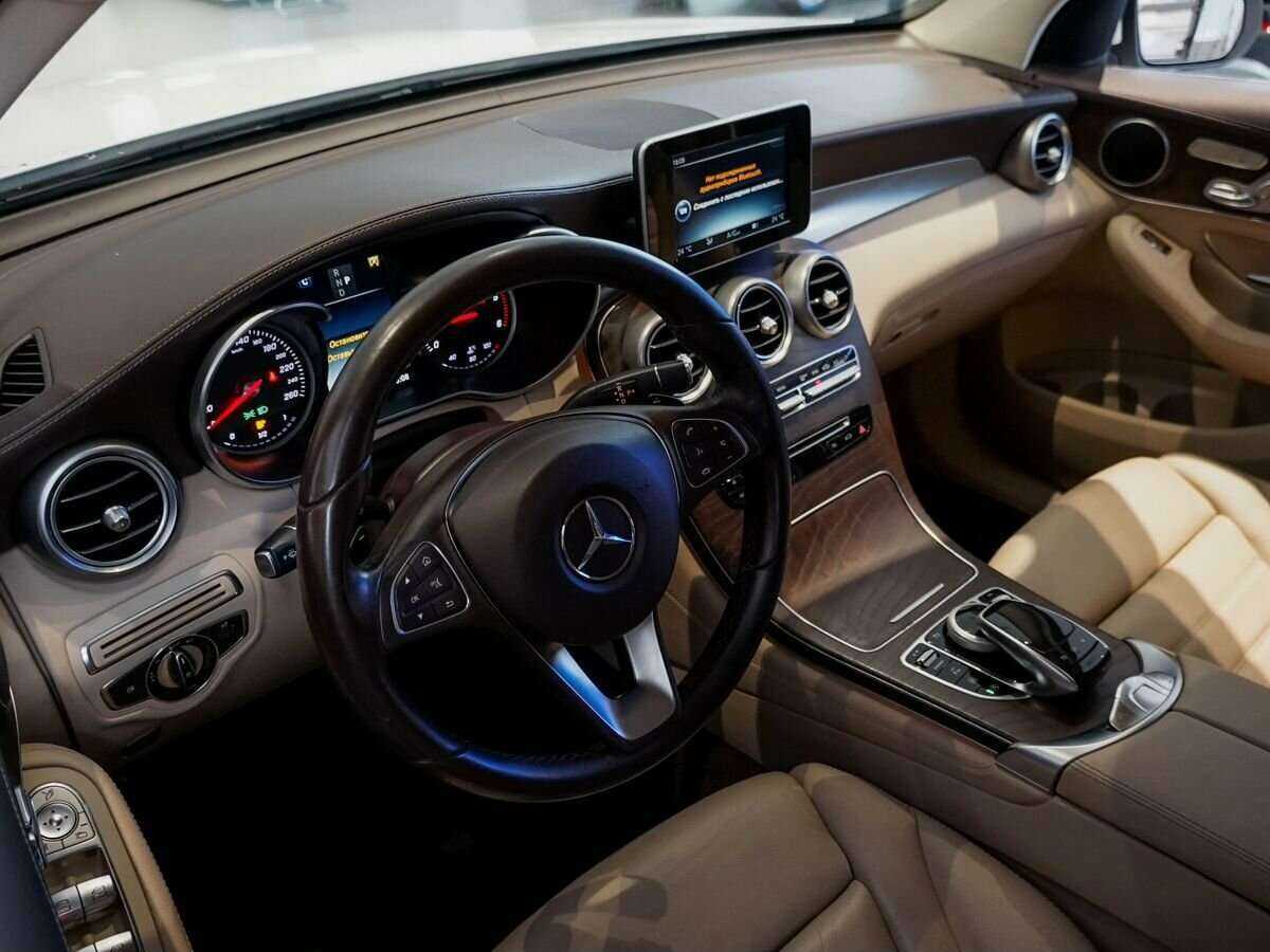 Купить Mercedes-Benz GLC с пробегом. Фото: #12
