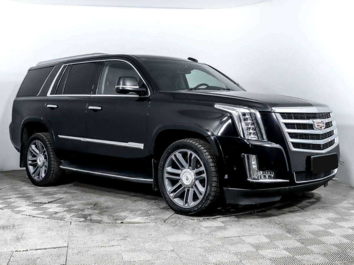 Купить Cadillac Escalade с пробегом. Фото: #2