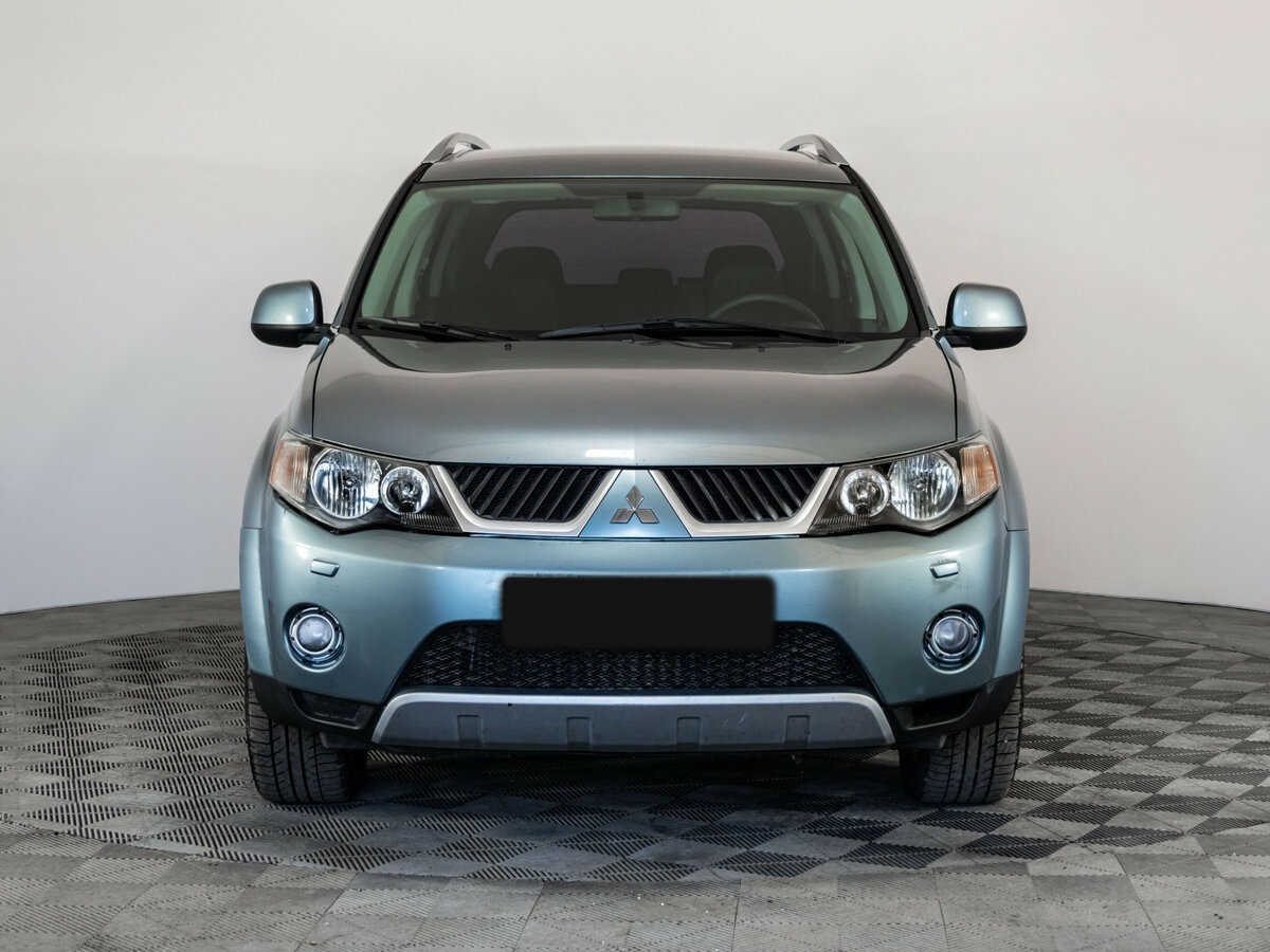 Купить Mitsubishi Outlander с пробегом. Фото: #1