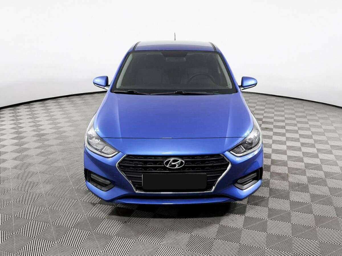 Купить Hyundai Solaris с пробегом. Фото: #1