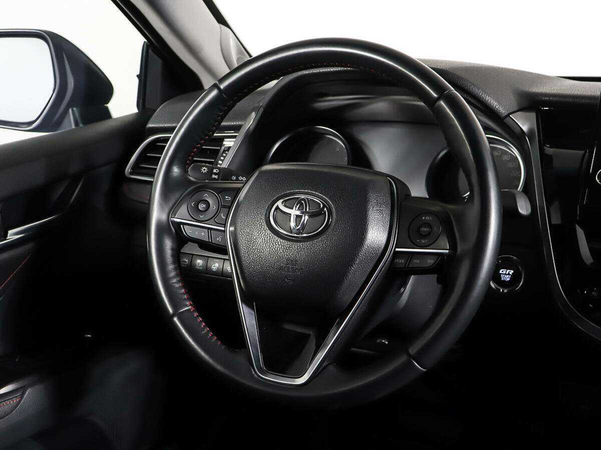 Купить Toyota Camry с пробегом. Фото: #14