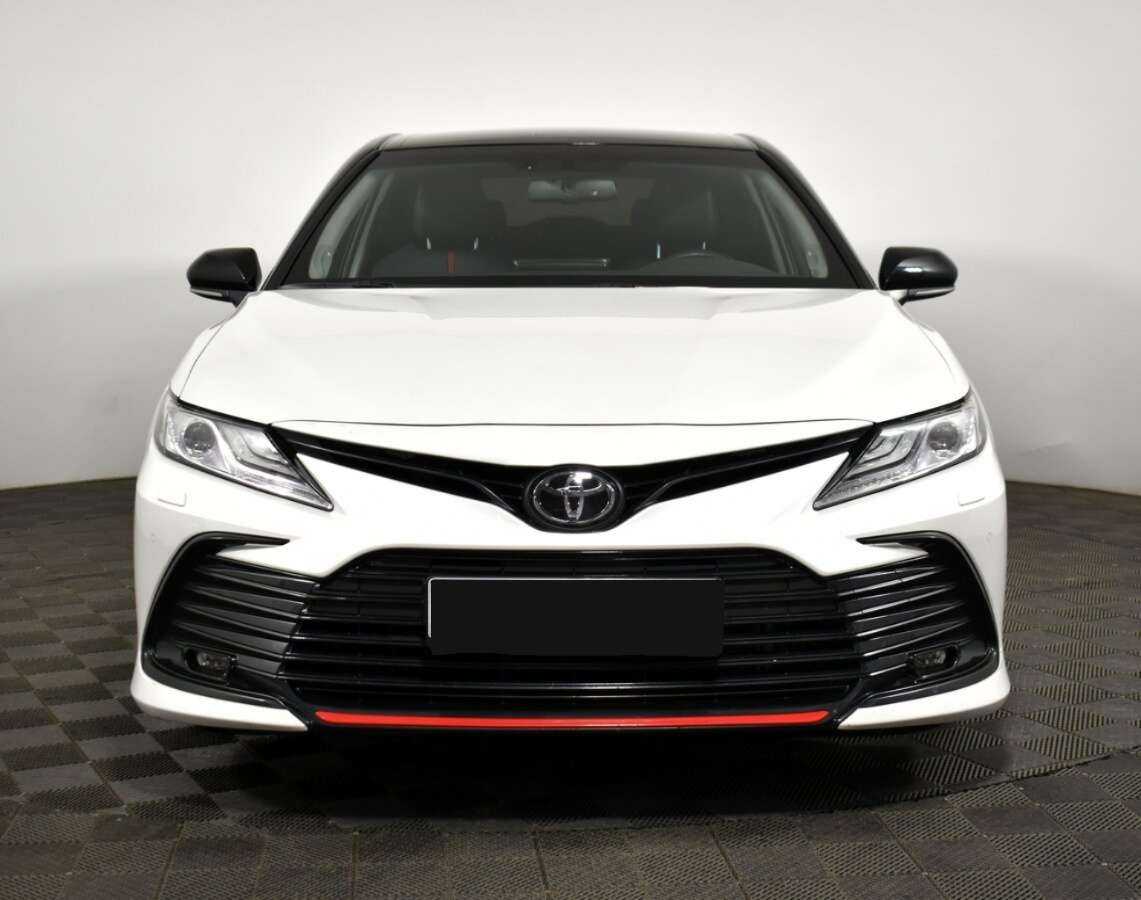 Купить Toyota Camry с пробегом. Фото: #1