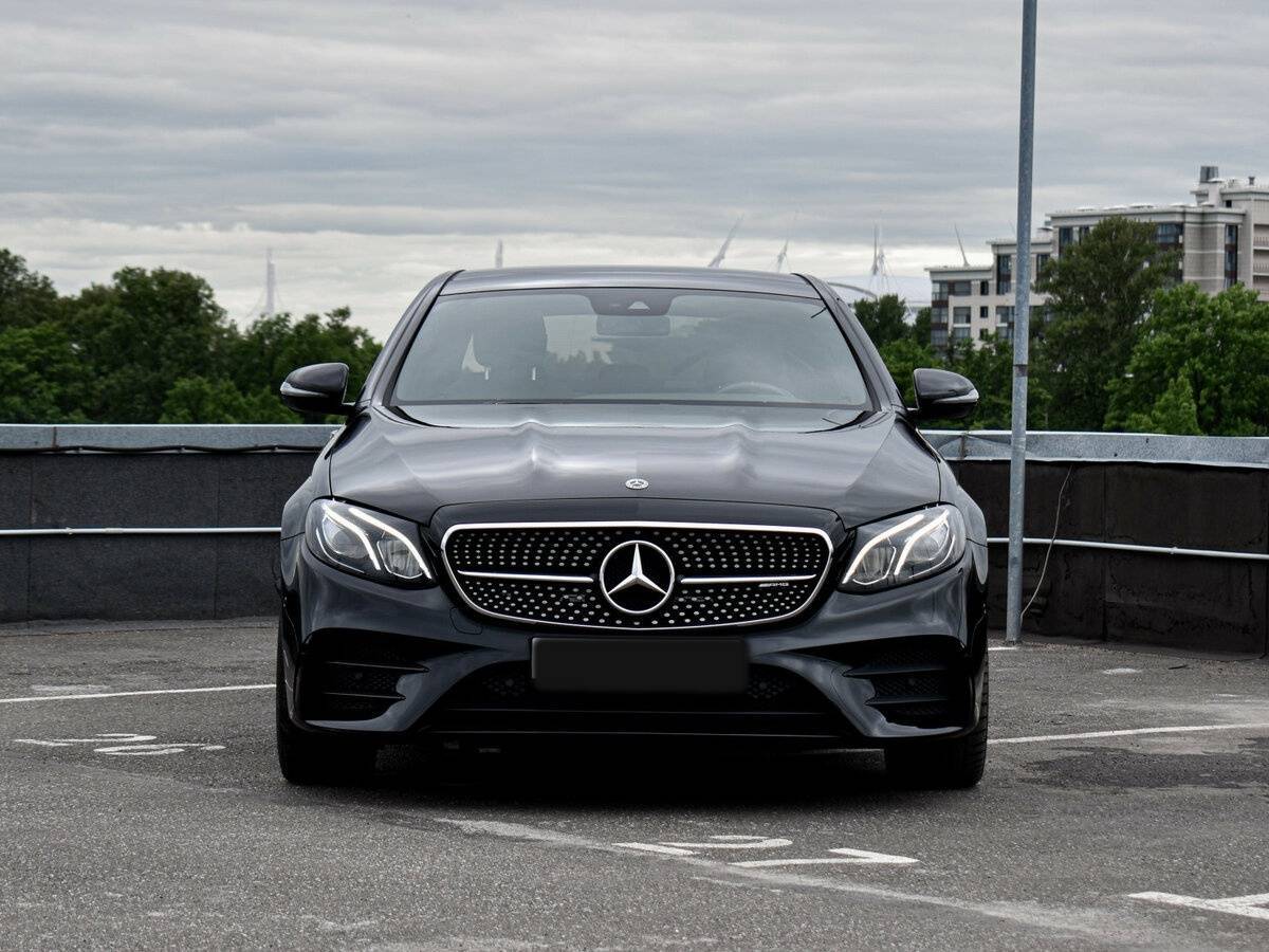 Купить Mercedes-Benz E-Класс AMG с пробегом. Фото: #1