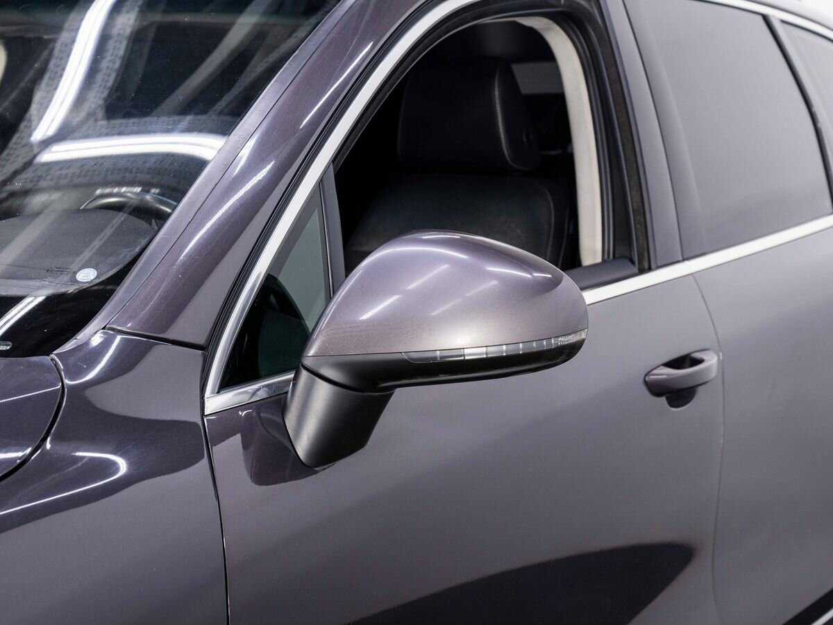 Купить Volkswagen Touareg с пробегом. Фото: #7