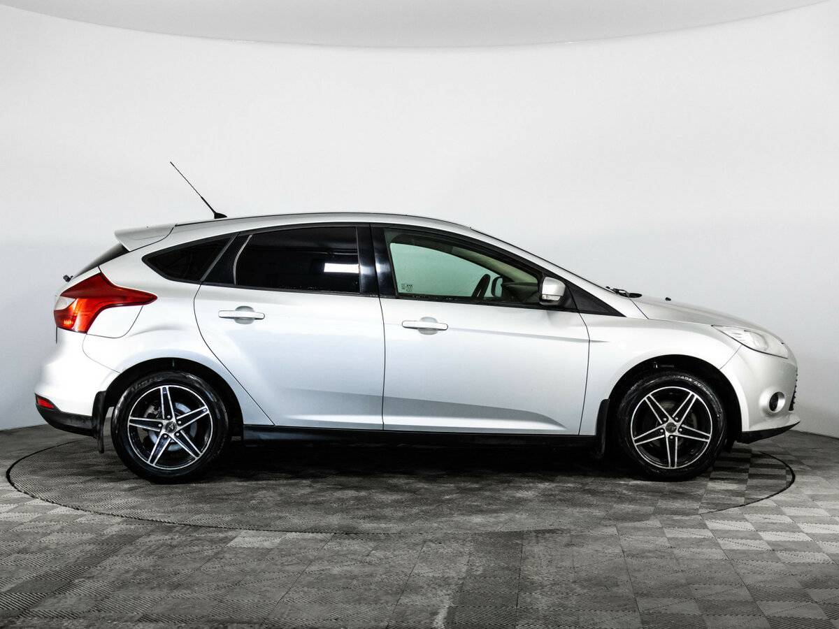 Купить Ford Focus с пробегом. Фото: #3