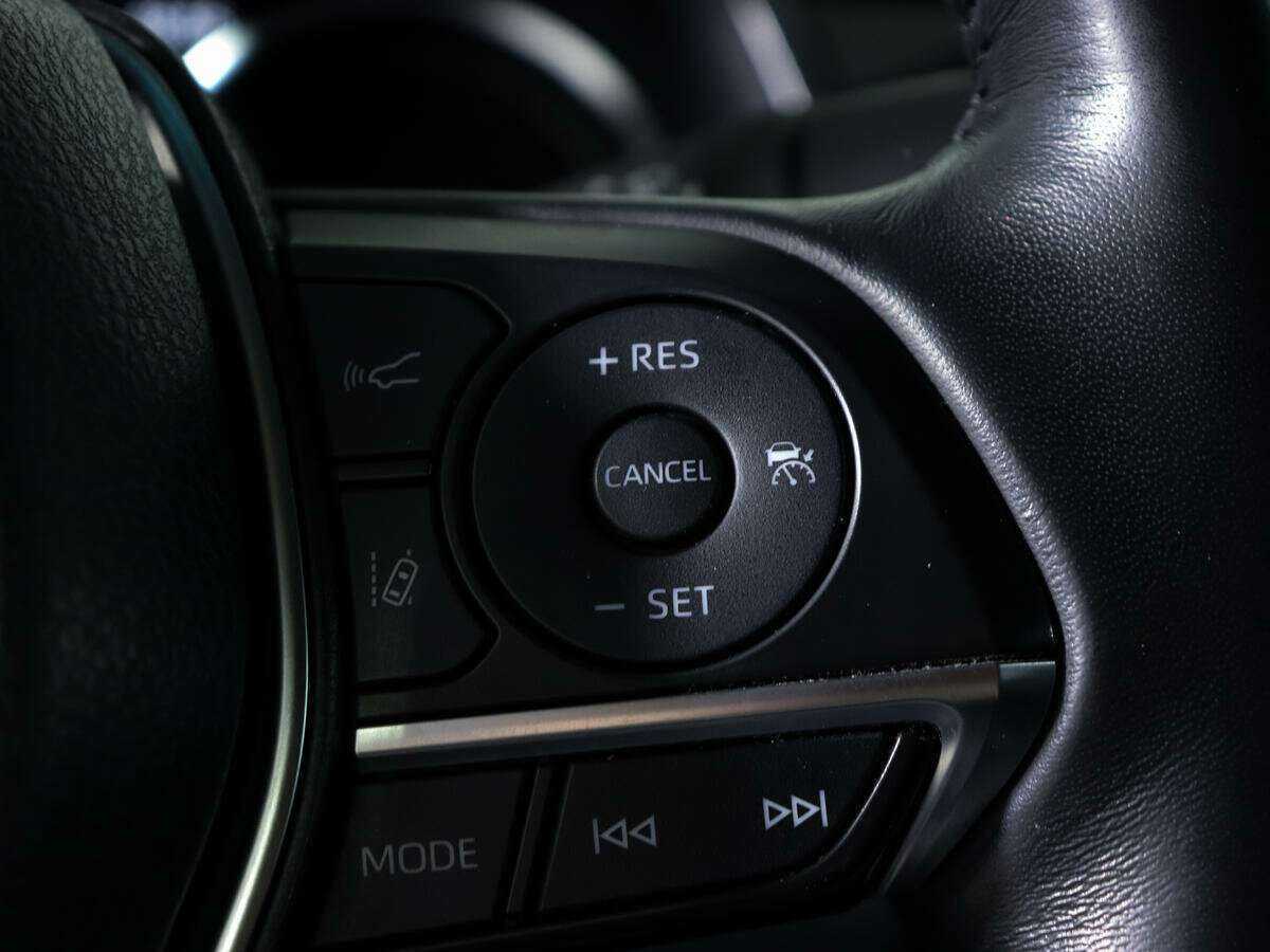 Купить Toyota Camry с пробегом. Фото: #20