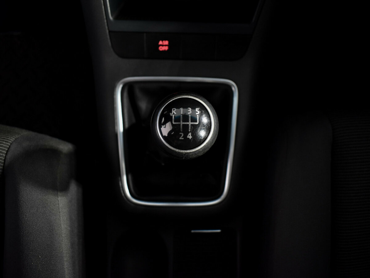 Купить Volkswagen Golf Plus с пробегом. Фото: #17