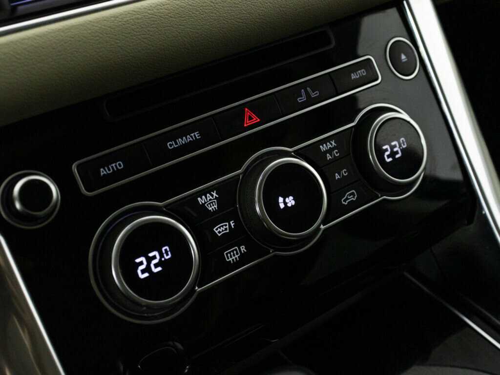 Купить Land Rover Range Rover Sport с пробегом. Фото: #17