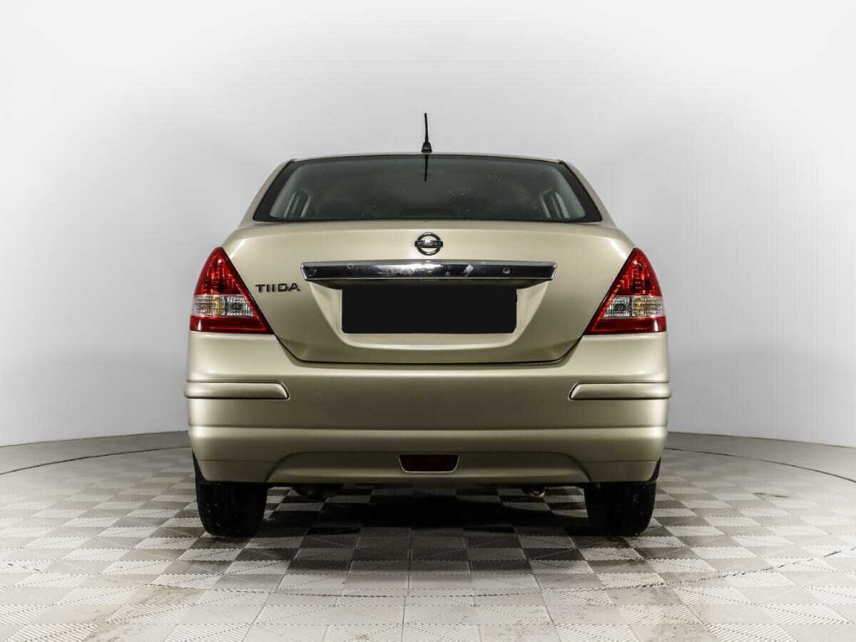 Купить Nissan Tiida с пробегом. Фото: #4
