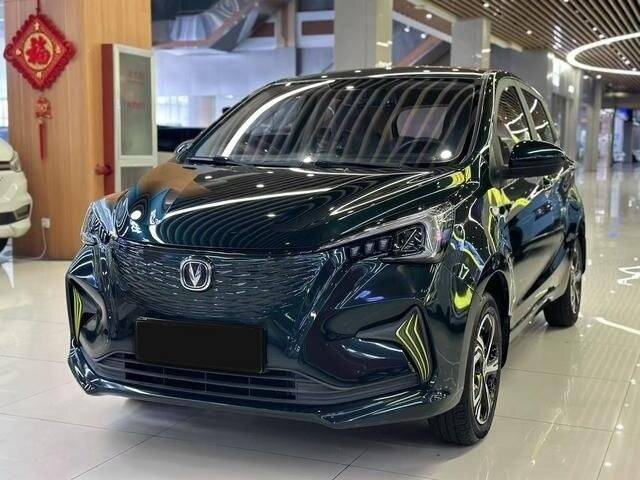 Купить Changan Benben E-Star с пробегом. Посмотреть фото