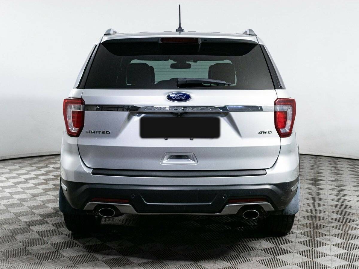 Купить Ford Explorer с пробегом. Фото: #5