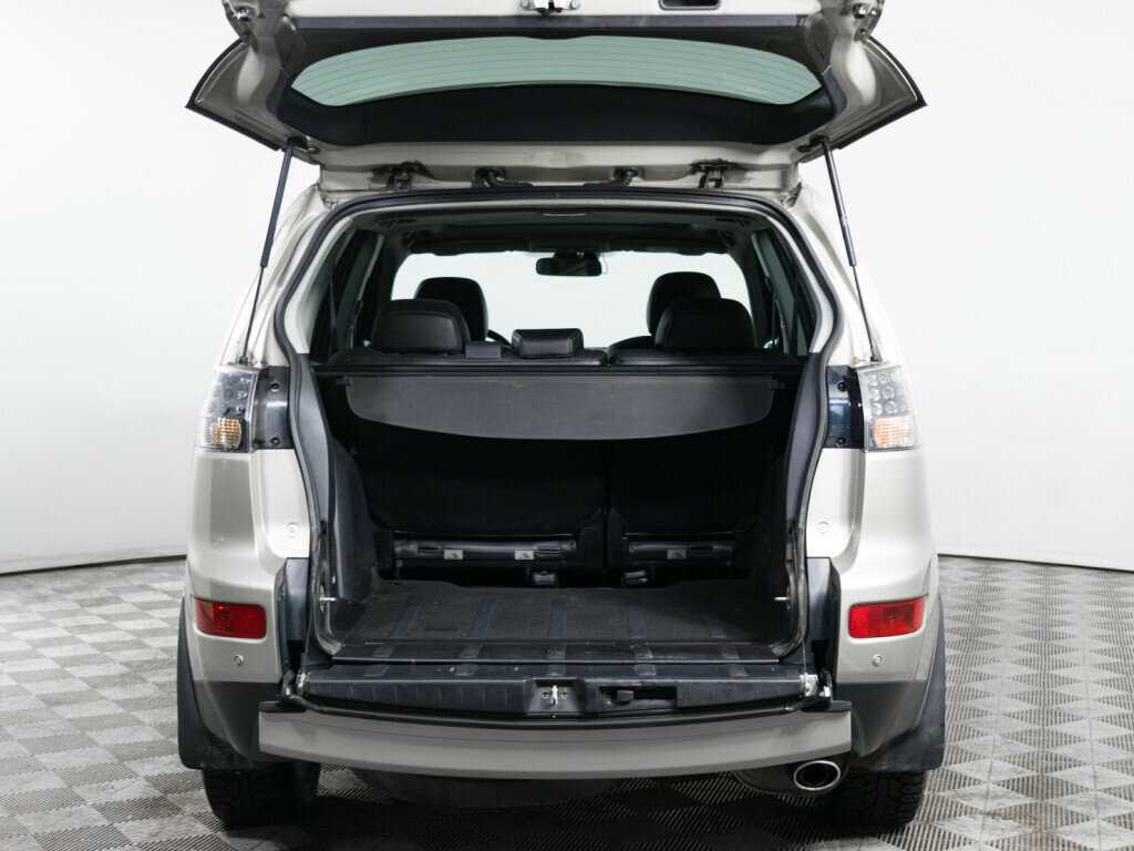 Купить Mitsubishi Outlander с пробегом. Фото: #6