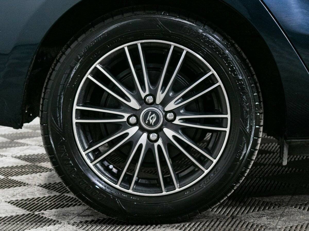 Купить Toyota Aqua с пробегом. Фото: #12